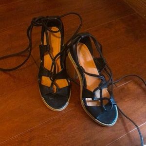 Womens once used silence+noise black heels